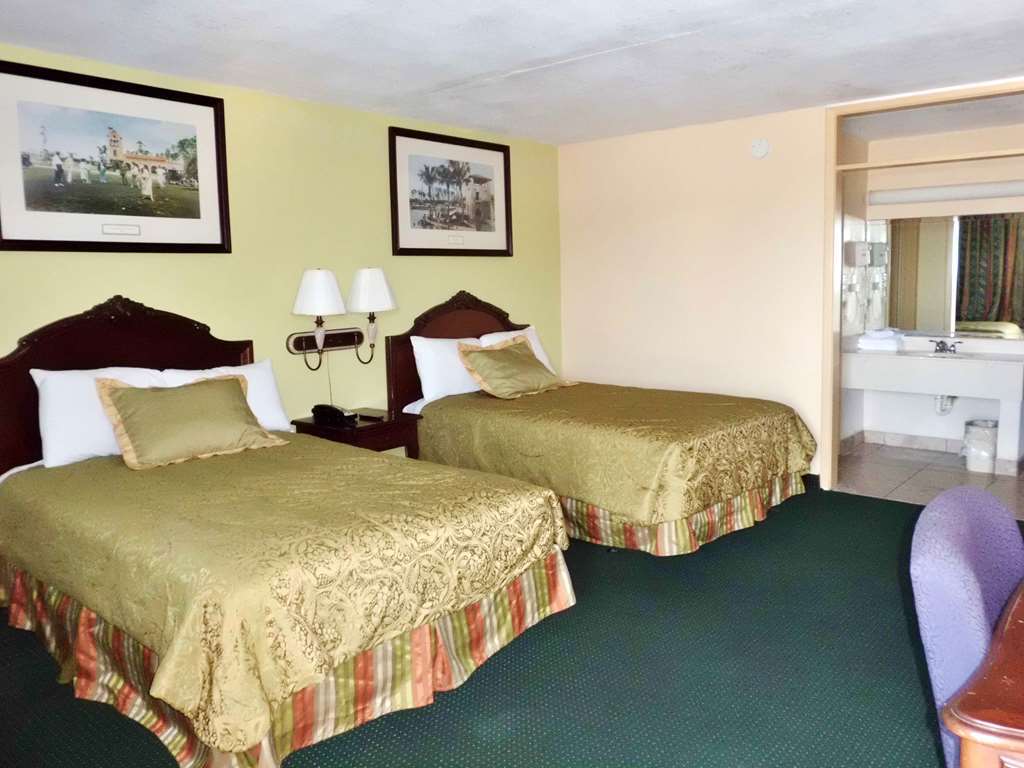 America'S Best Inn & Suites-레이크랜드 객실 사진